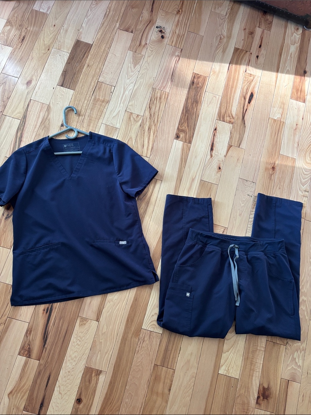 Figs navy blue large set